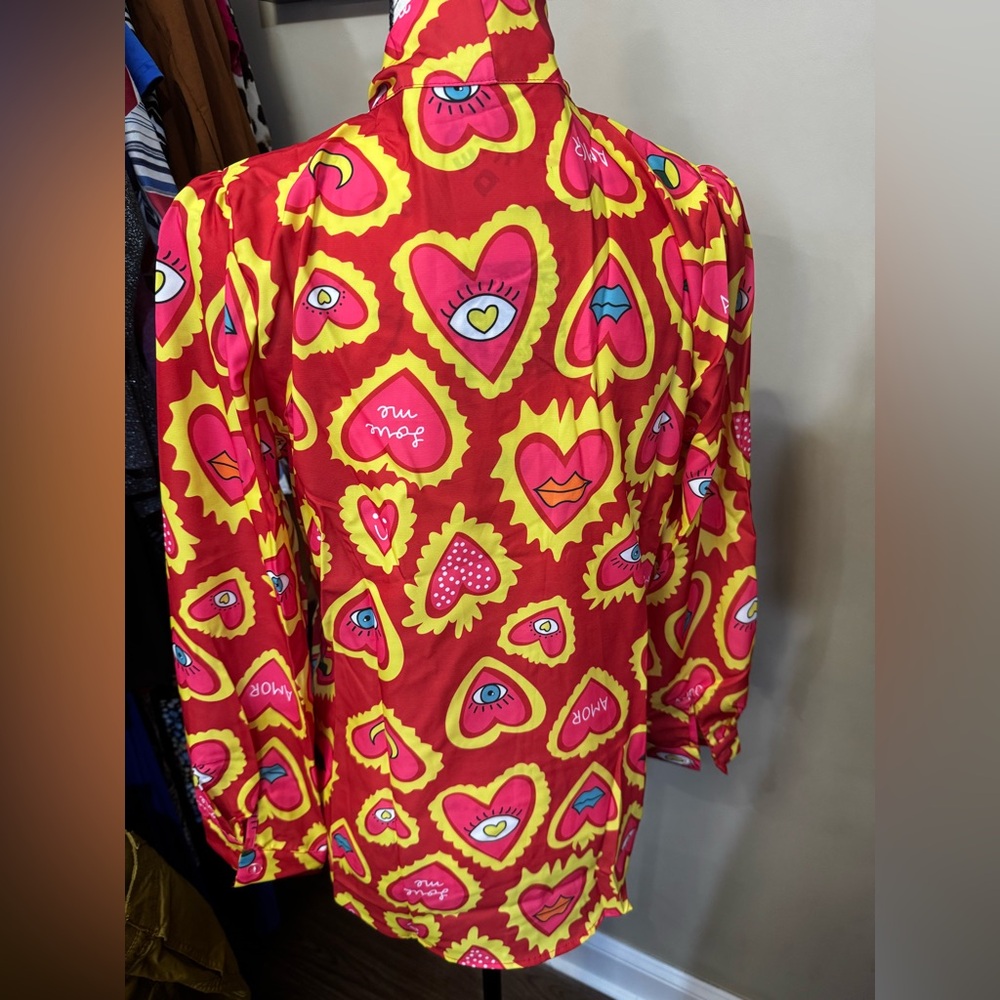 Colorful Heart Patterned Blouse - Picture 2 of 4